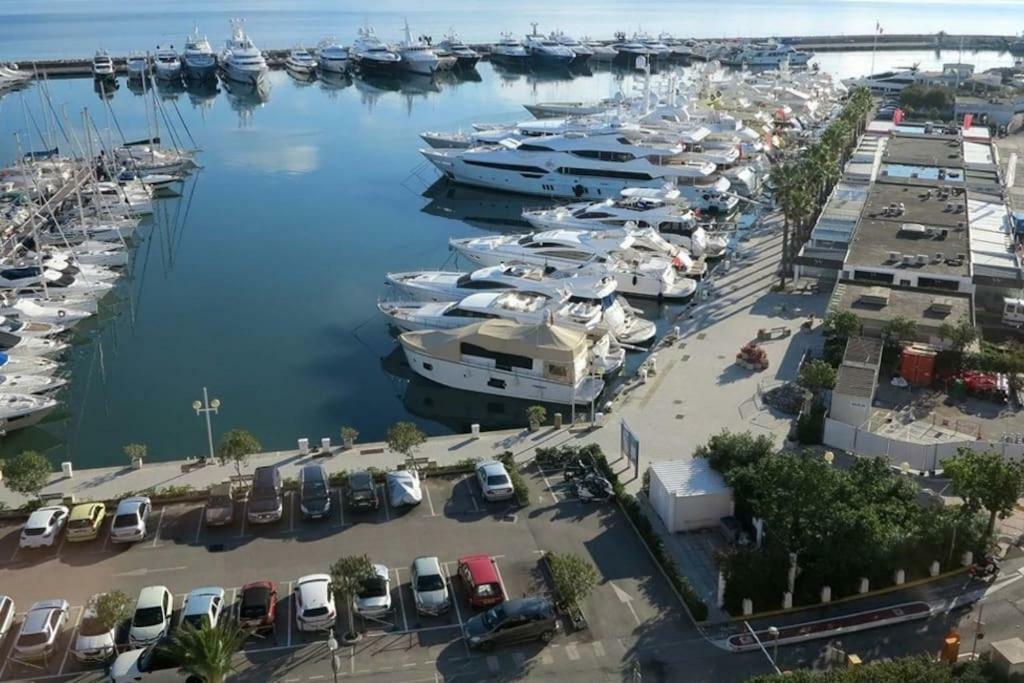 Appartement T2 De Standing Au Pied Des Plages Golfe-Juan Exterior photo